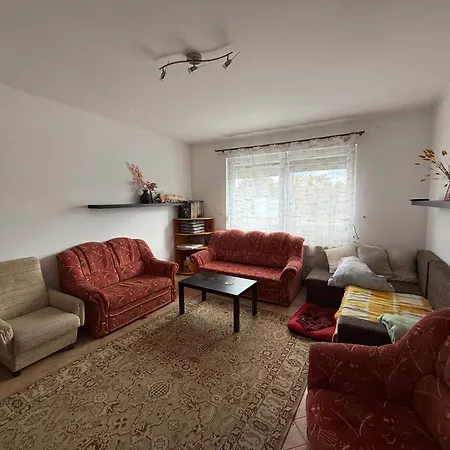 Apartment Chill & Pool Retreat Almadi *