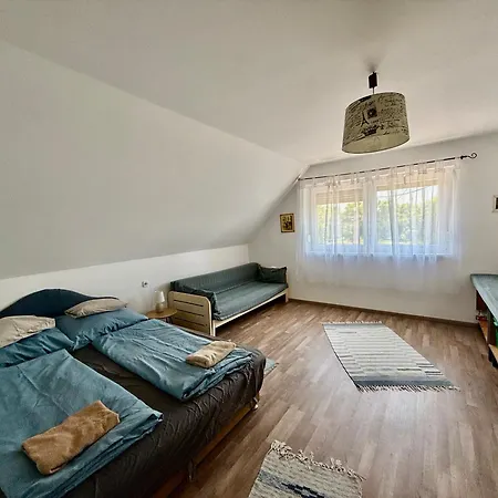 Apartment Chill & Pool Retreat Almadi *