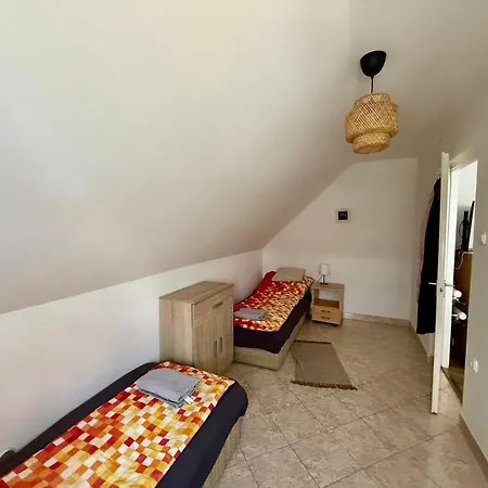 Chill & Pool Retreat Almadi * Balatonalmadi