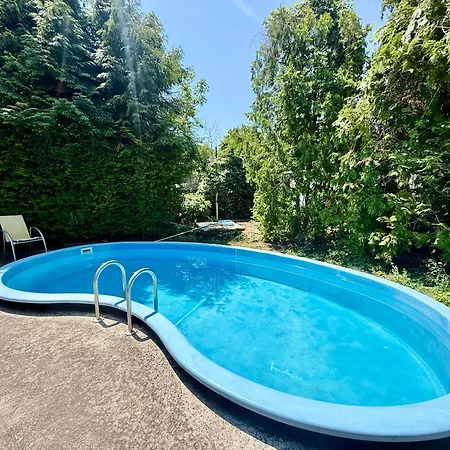 Chill & Pool Retreat Almadi Apartment *